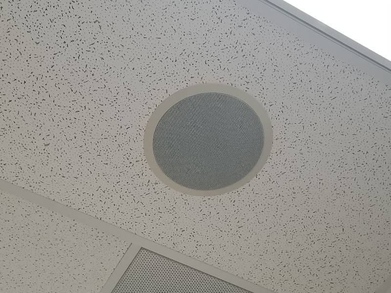 lot 1056 image: Lot of (4) in ceiling speakers