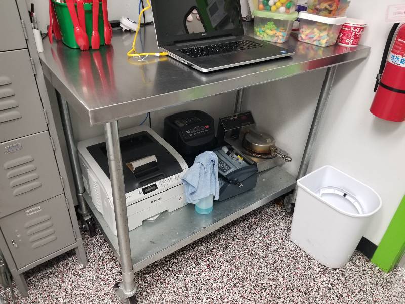 lot 1059 image: 48x30 stainless steel table