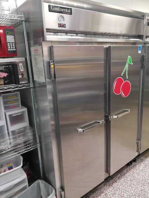 lot 1064 image: Continental 52 2 door stainless cooler