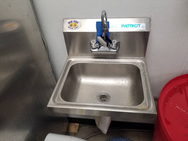 lot 1067 image: Stainless wall mount hand sink