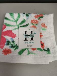 lot 76 image: Habitat Dishcloths Set of 4 (12x12)