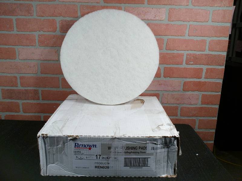 lot 46 image: Renown White BuffingPolishing Pads 17