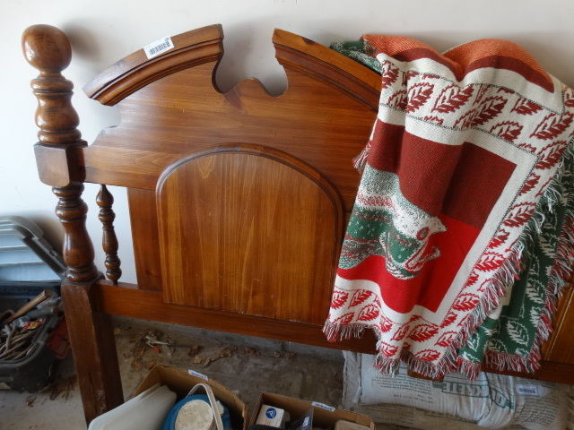 lot 109 image: Large King Size Wood Headboard & Fish Throw Blanket.