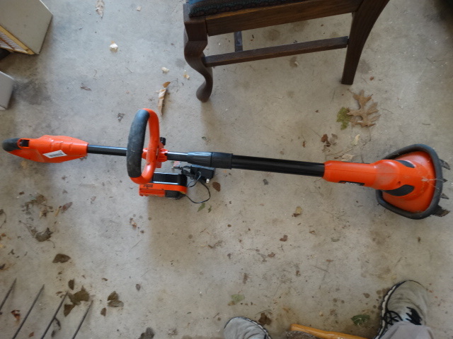 lot 119 image: Black & Decker Battery Operated Tiller wBattery & Charger.