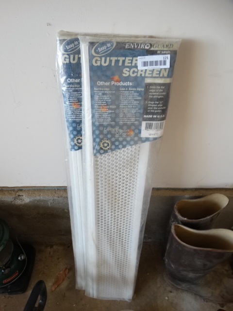 lot 121 image: Lot of 2 - Snap-In Gutter Screens in Package.