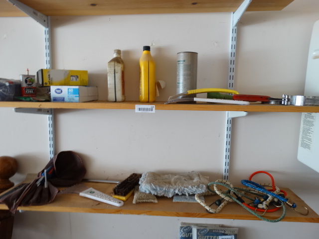 lot 122 image: All Items on Shelves.