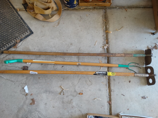 lot 130 image: 2 Garden Hoes & 1 Tiller.