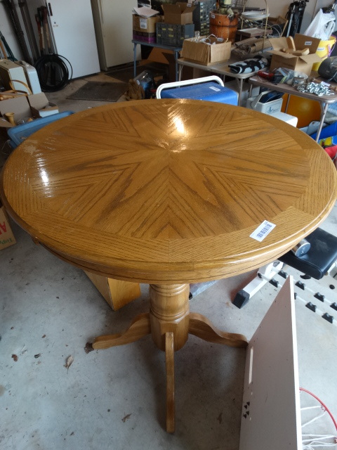 lot 153 image: Oak Pub Table.