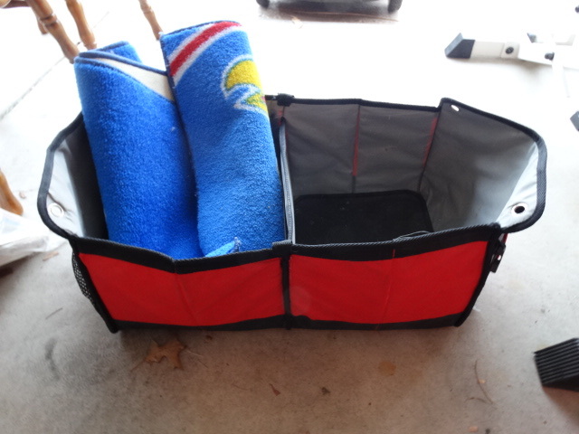 lot 159 image: Car Caddy w2 KU Rugs.