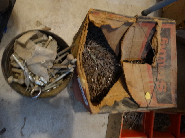 lot 184 image: Large Box of Nails & Large Can of BoltsScrews.