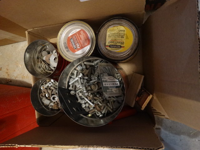 lot 185 image: Box wCans of NutsBolts, Minwax Stain, Traps, Sprayer Attachment.