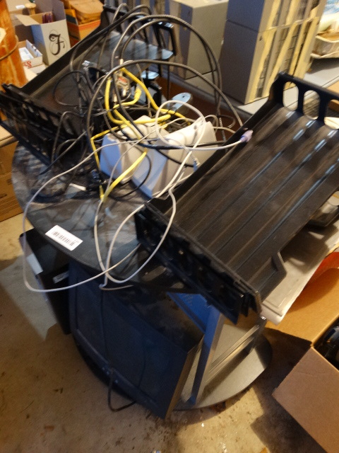 lot 196 image: Rolling Computer Desk & Desk Trays, Cords, Speakers, wHard Drive & Dell Monitor.