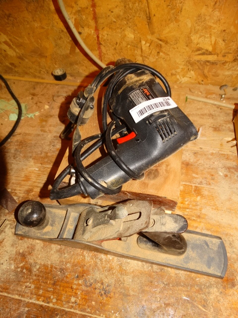 lot 224 image: Skil Electric Drill & Handyman Wood Plane, Wood Blocks.