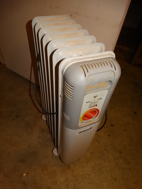 lot 255 image: Lakewood Space Heater.
