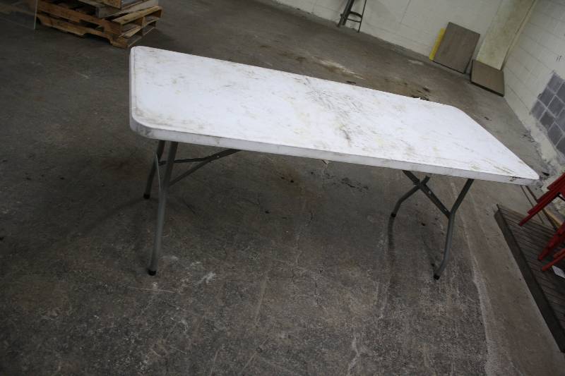lot 3762 image: 6 Foot Plastic Folding Table