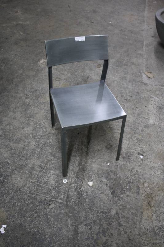 lot 3754 image: 7 Metal Chairs