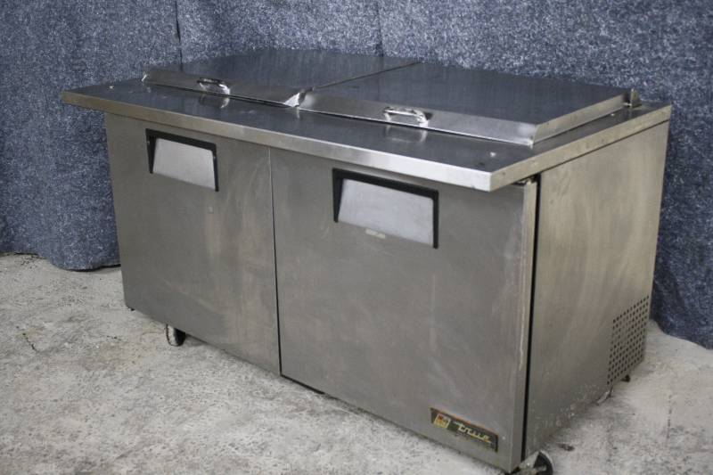lot 5 image: True Refrigerated Prep Table