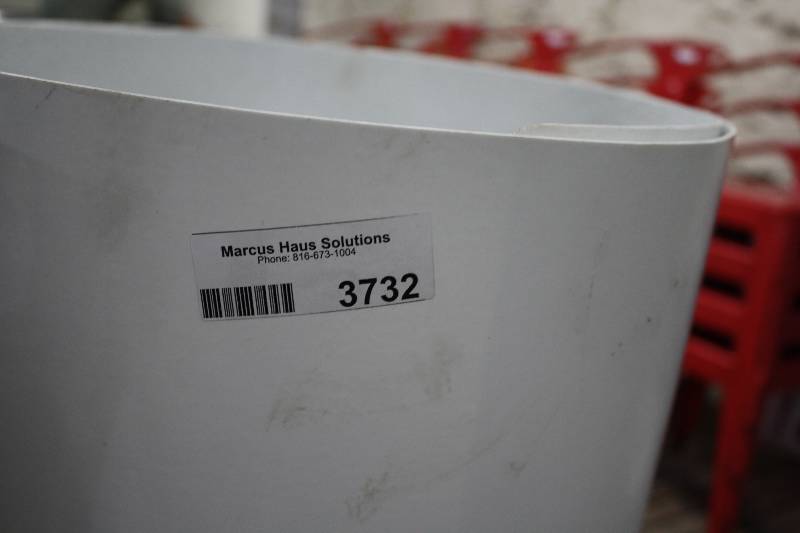 lot 3732 image: 4 x 8 Plastic Kitchen  Wall Cover