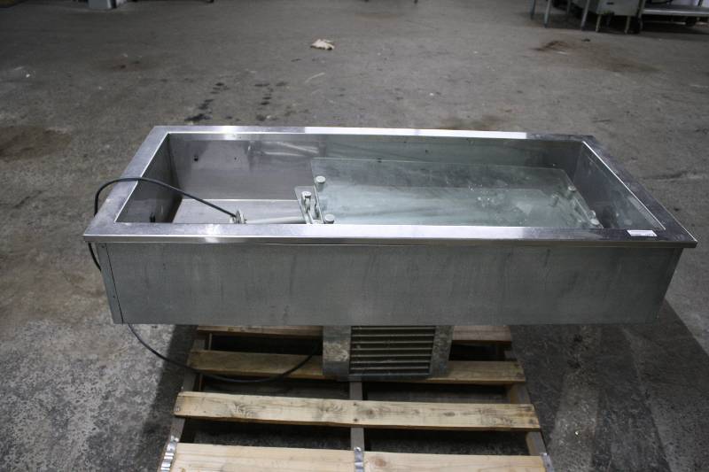 lot 3772 image: Refrigerated Drop In Salad Bar