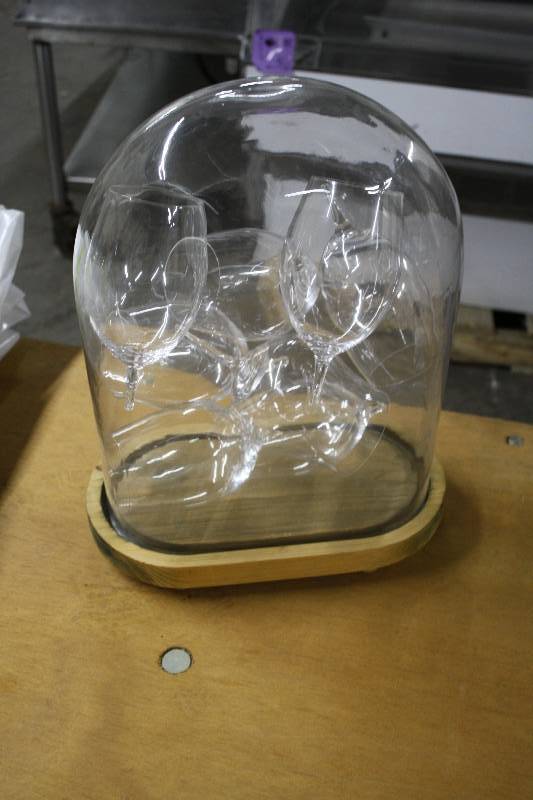 lot 3812 image: Wine Glass Display