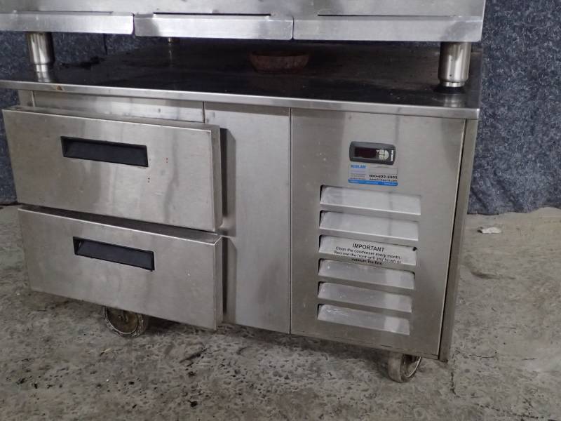 lot 3703 image: Heatcraft 2 Drawer Refrigerated Equipment Stand