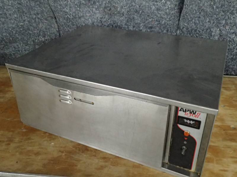 lot 3743A image: APW Wyott Warming Drawer