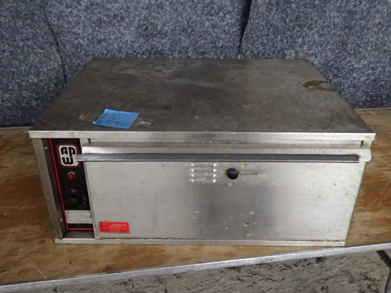 lot 3746 image: APW Wyott Warming Drawer