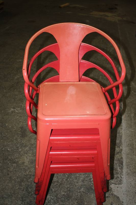 lot 3694 image: Red Metal Patio Chairs - 4
