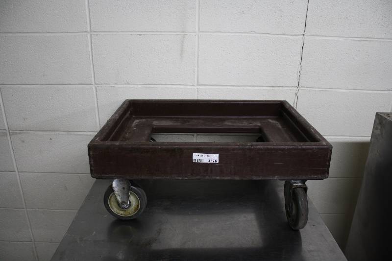 lot 3776 image: Dish Rack Cart