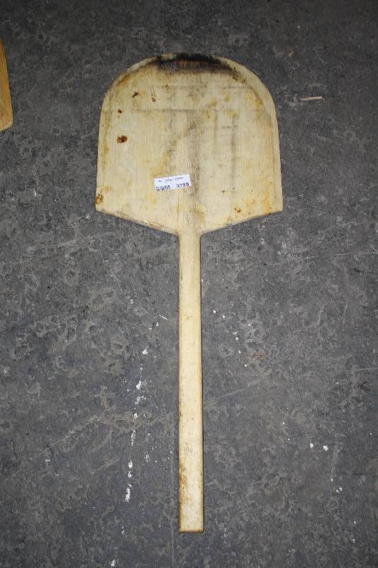 lot 3799 image: Wood Pizza Paddle