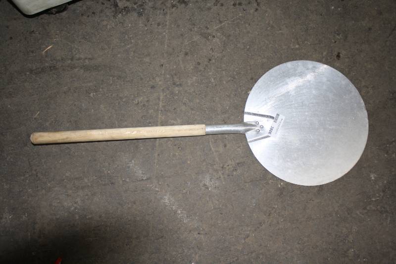 lot 3806 image: Metal Pizza Paddle