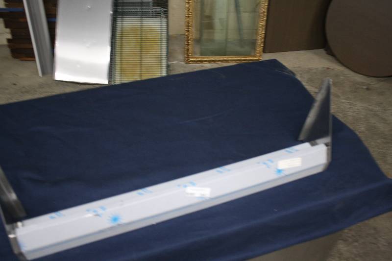 lot 3843 image: New Stainless Steel Speed Rail