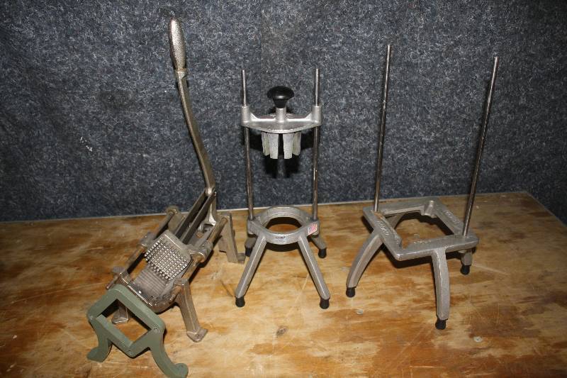lot 3911 image: Lot of Partial Vegi Slicers
