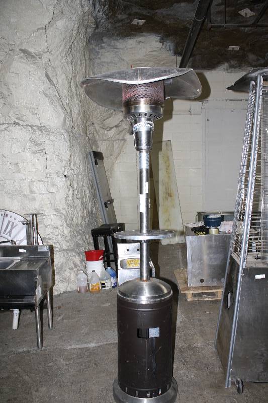 lot 3659 image: Patio Propane Heater