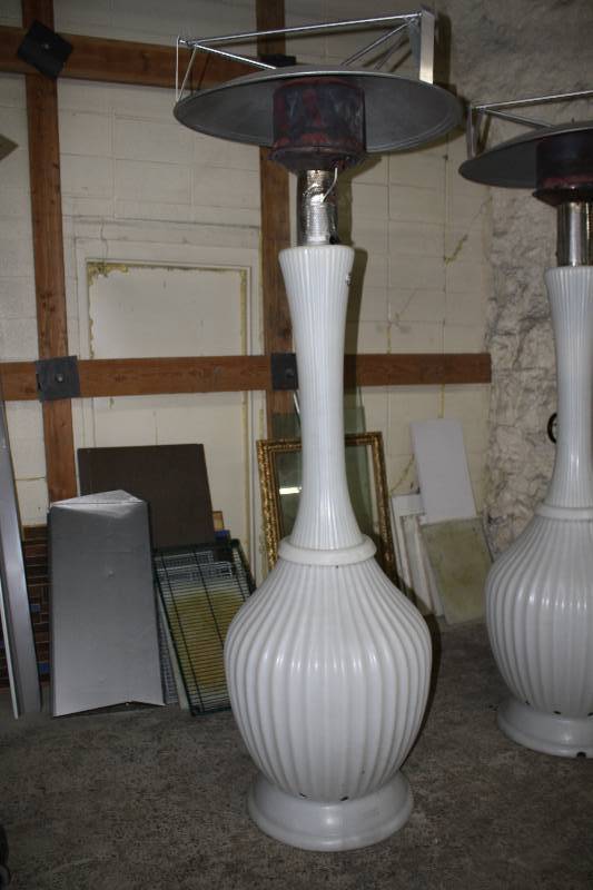 lot 3866 image: Patio Heater Lamps From Kindle
