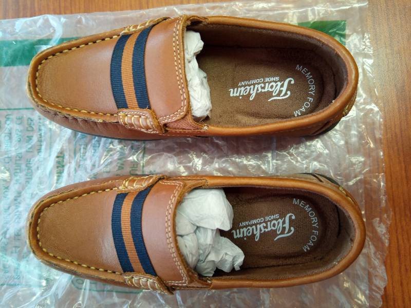 lot 1293 image: Florsheim Boys Jasper Strap Jr. (ToddlerLittle KidBig Kid) Brown Suede 11 Toddler M Retail $60.68