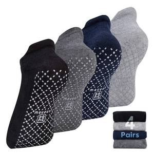 lot 1319 image: unenow Unisex Non Slip Socks with Grips Cushion for Yoga Pilates Barre Home & Hospital Retail $16.99
