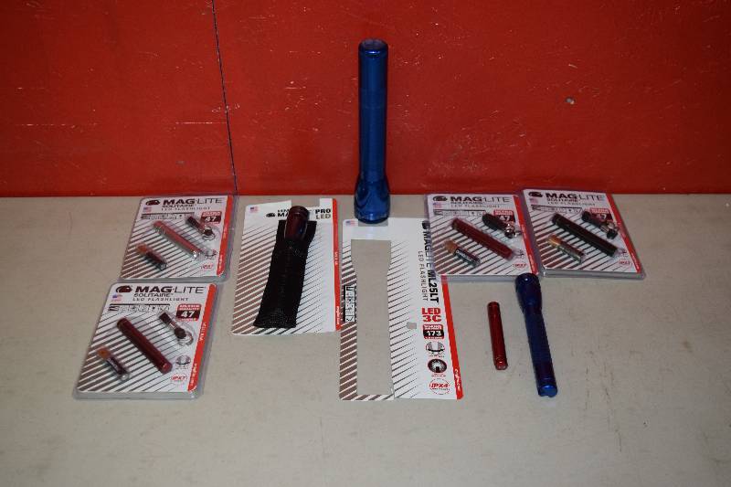 lot 35 image: 8 Maglite Flashlights