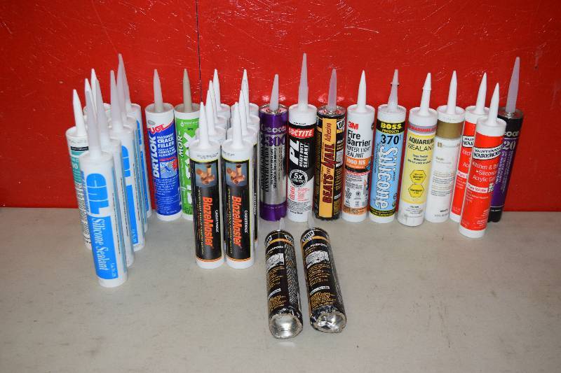 lot 82 image: 24 Tubes Caulk