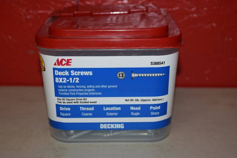 lot 109 image: 5 Pound Bucket Premium Deck Screws
