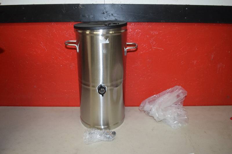 lot 177 image: Bloomfield Stainless Steel Iced Tea Dispenser