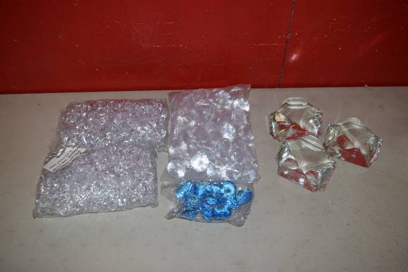lot 179 image: Glass Firepit Stones