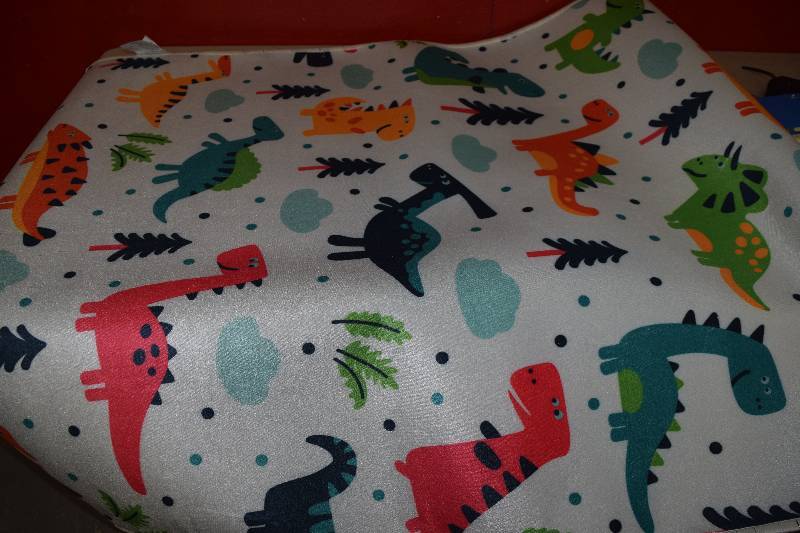 lot 256 image: Dinosaur Area Rug