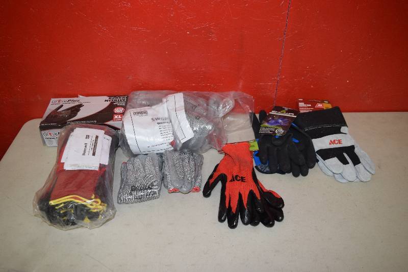 lot 284 image: Gloves