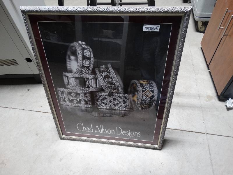 lot 256 image: Framed print