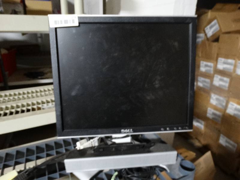 lot 273 image: Dell LCD monitor
