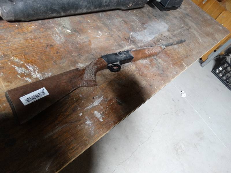 lot 295 image: Daisy BB gun