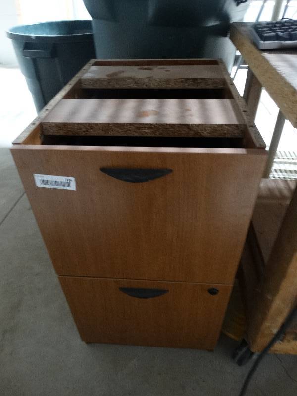 lot 304 image: 2 drawer file cabinet
