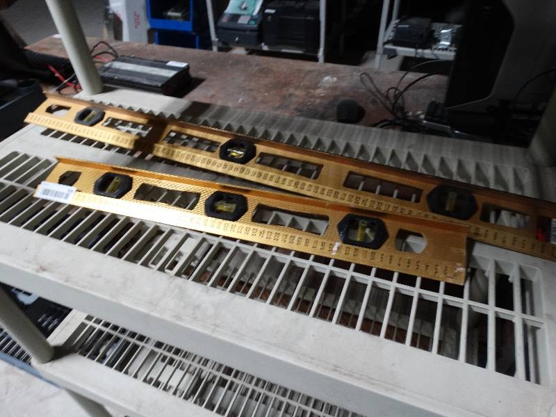 lot 306 image: 2 aluminum levels