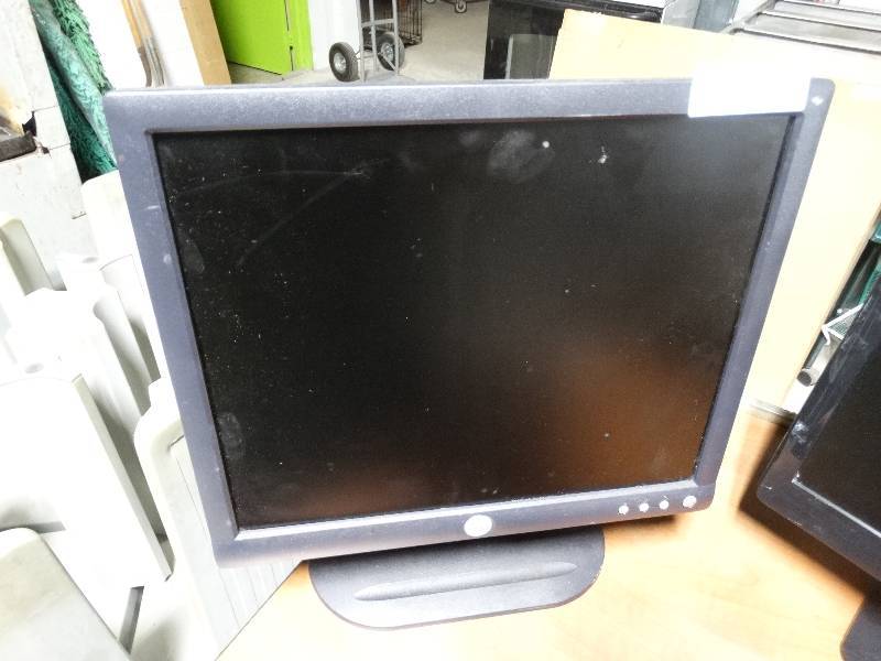 lot 313 image: Dell LCD monitor